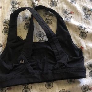 Lululemon, cross back sports bra with pockets